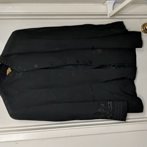 is Sandy jacket and skirt size 8